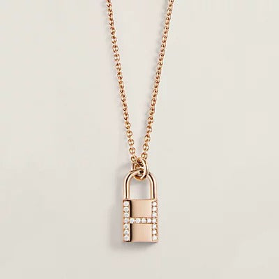 [Marin]COLLIER TÊTE DE VERROUILLAGE DE NICHE AVANCÉ HM DIAMANTS