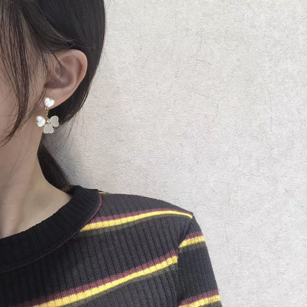 [Marin]CLOVER SWEET WHITE MOP EARRINGS