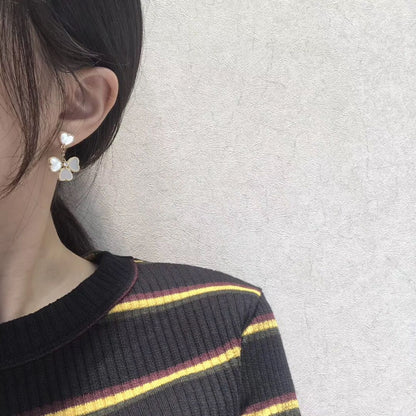 [Marin]CLOVER SWEET WHITE MOP EARRINGS