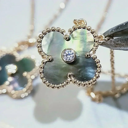 [Marin-Jewelry]CLOVER 15MM DIAMOND AND MOTHER-OF-GREY NECKLACE