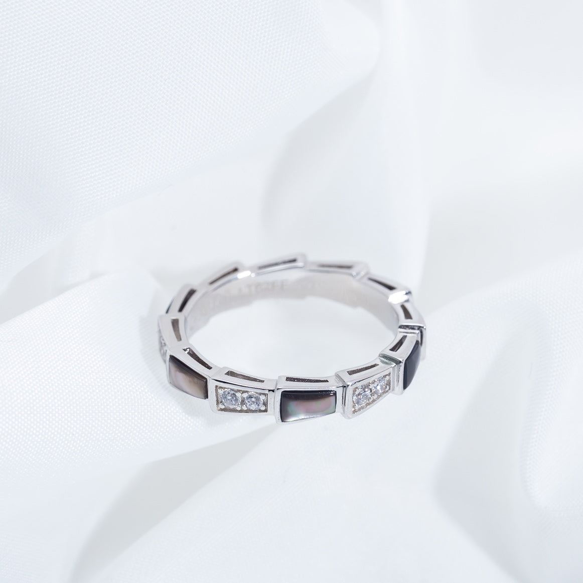 [Marin]SERPENTI RING SILVER  DIAMOND BLACK MOP 3MM