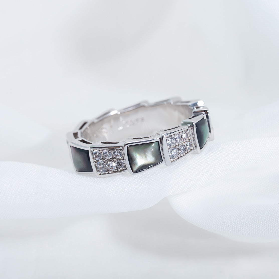 [Marin]SERPENTI RING SILVER DIAMOND BLACK MOP 4MM