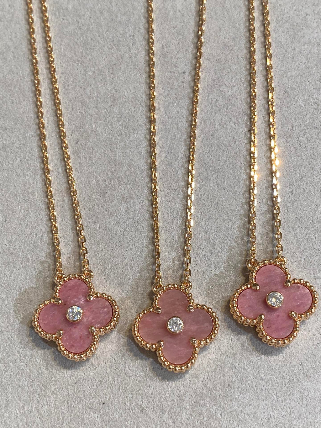 [Marin]CLOVER 15MM DIAMOND RHODONITE NECKLACE