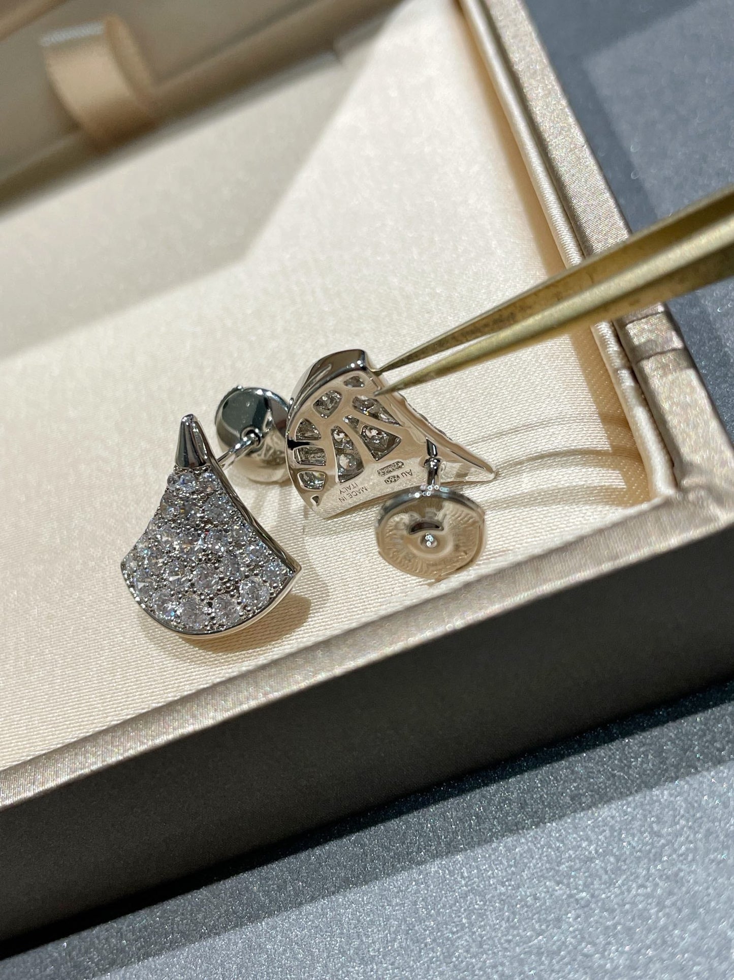 [Marin]DREAM STUD EARRINGS DIAMOND