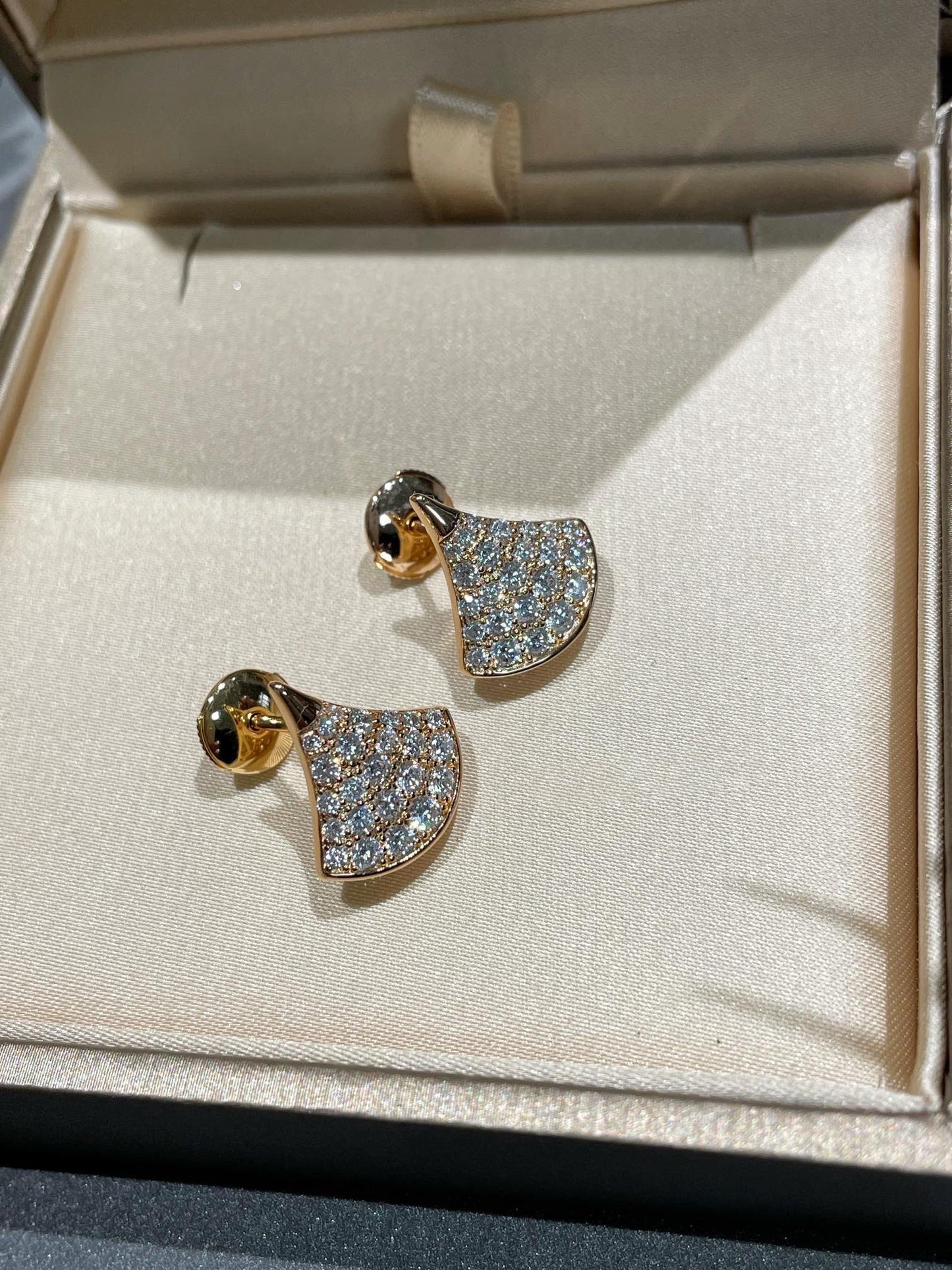 [Marin]DREAM STUD EARRINGS DIAMOND