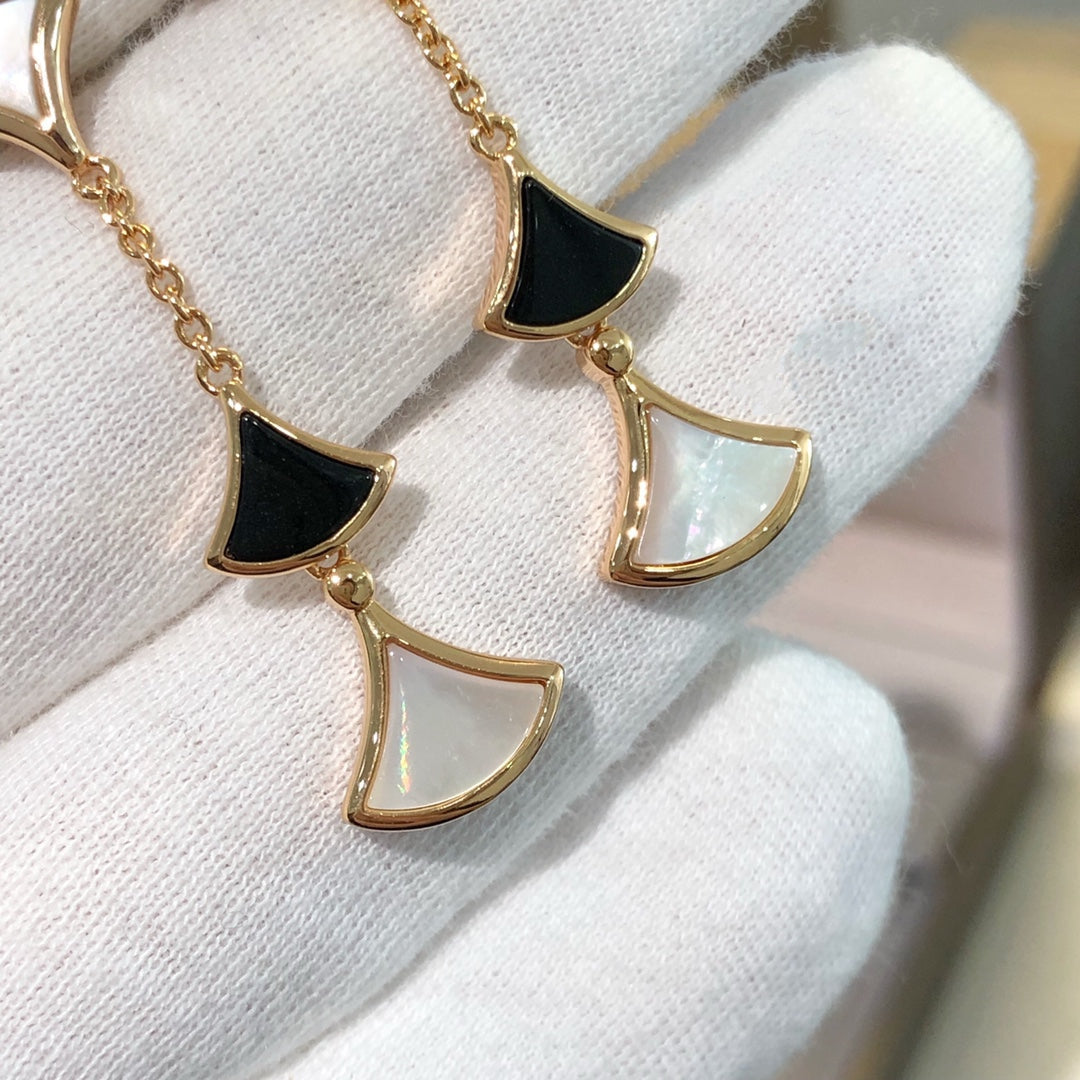 [Marin]DREAM EARRINGS 3 MOTIFS ONYX MOP PINK GOLD