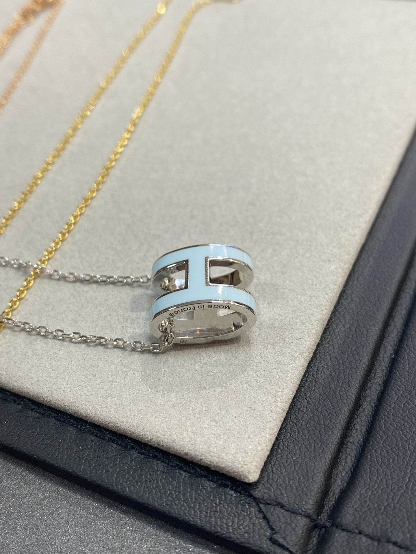 [Marin-Jewelry]POP H LIGHT BLUE NECKLACE