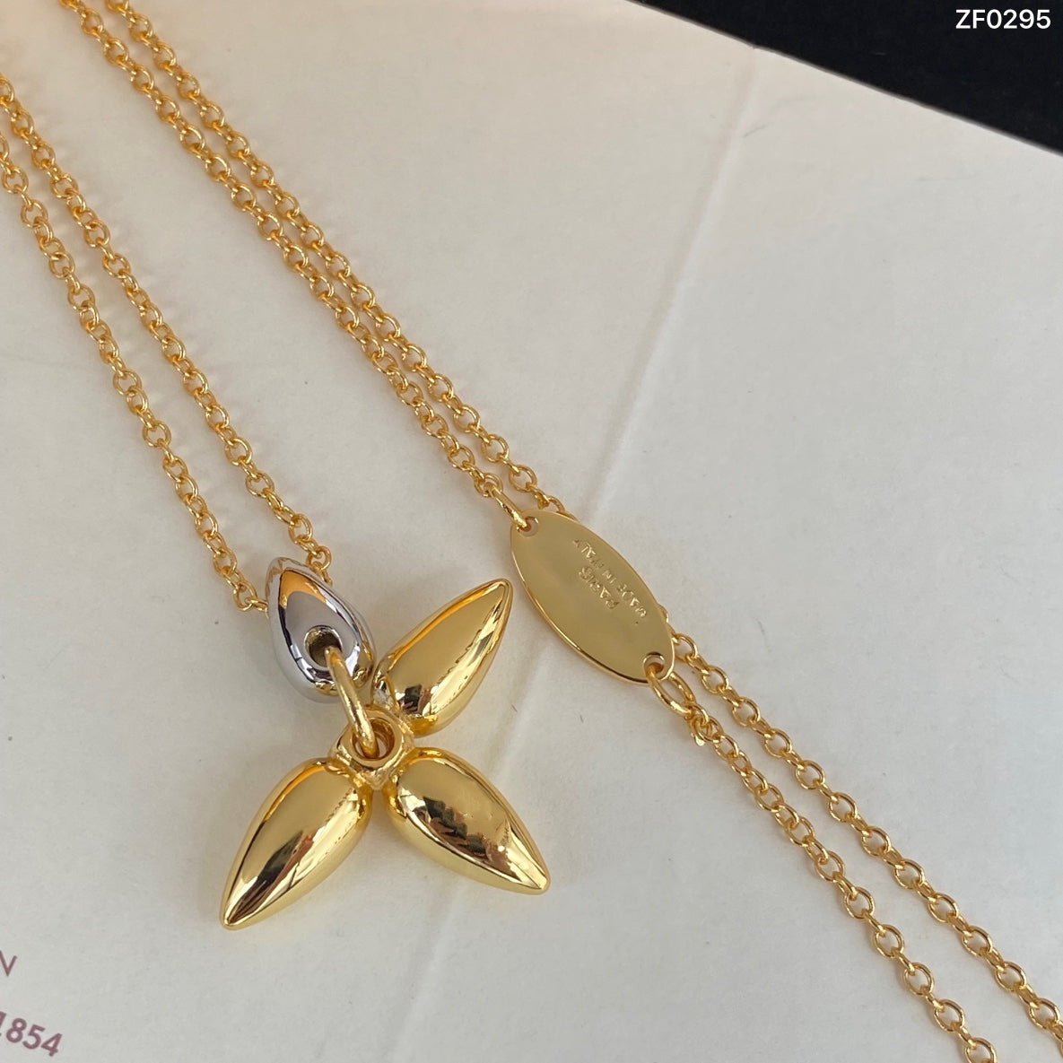 [Marin]LOUISETTE PEDANT GOLD NECKLACE