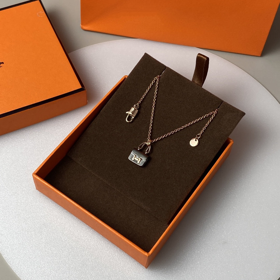 [Marin]COLLIER PENDENTIF OR ROSE CONSTANCE BLACK