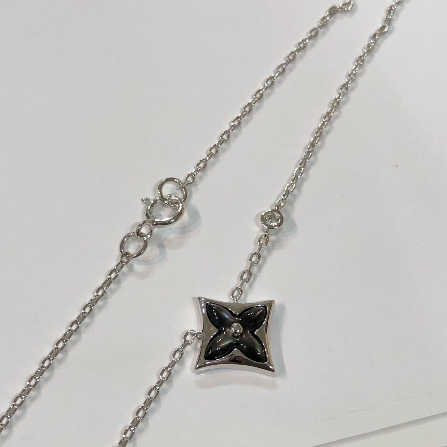 [Marin]STAR BLACK MOP NECKLACE
