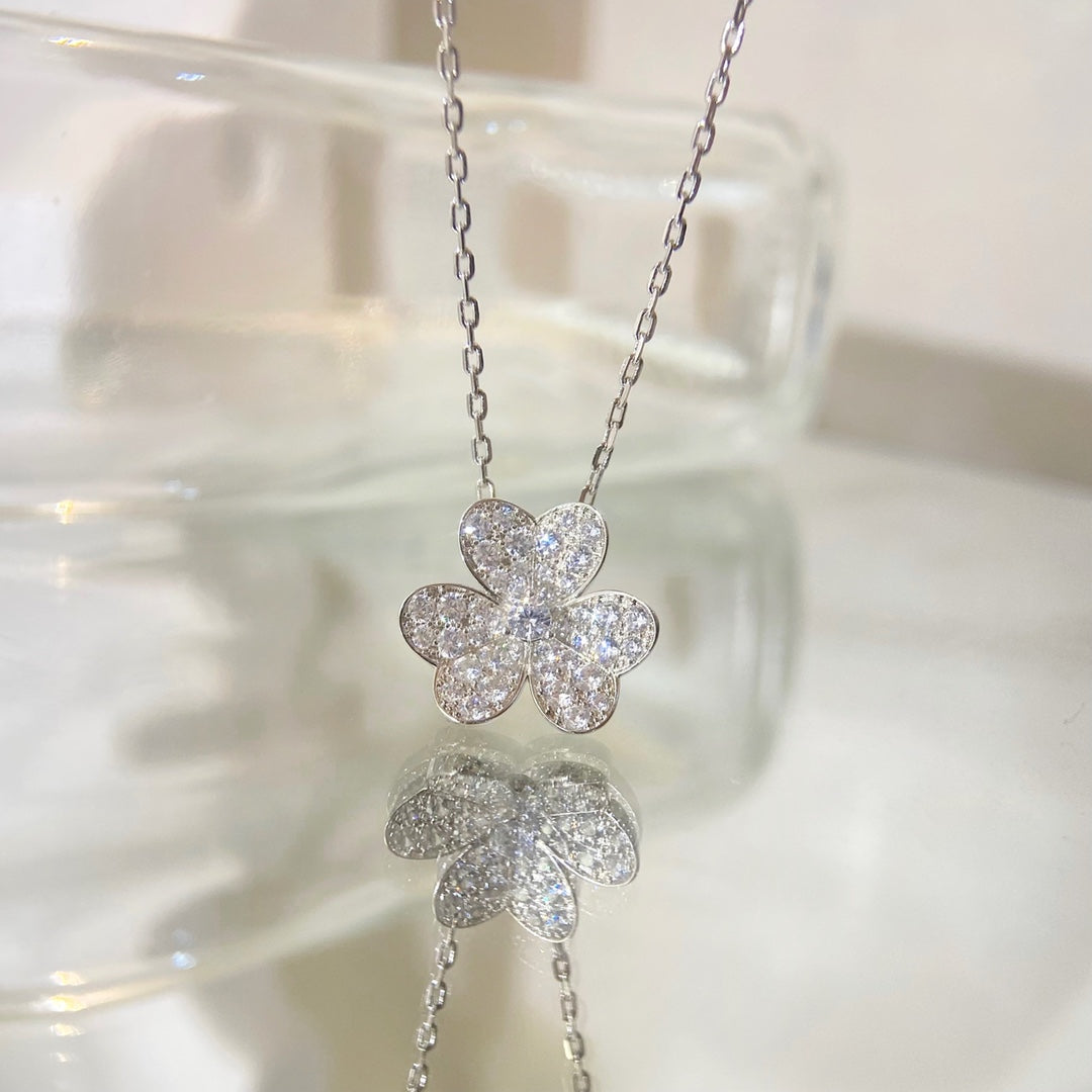 [Marin-Jewelry]フラワーダイヤモンドネックレス