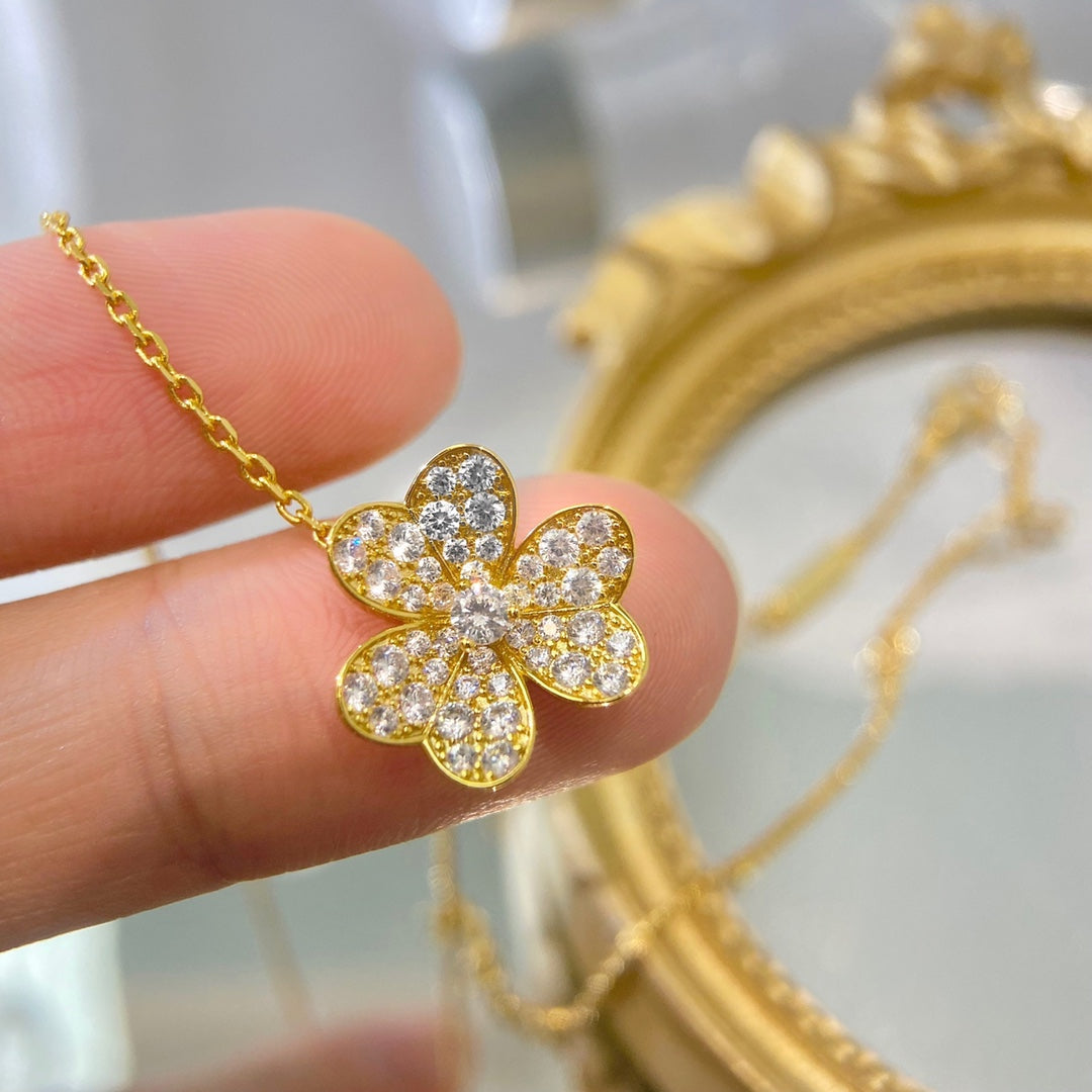 [Marin-Jewelry]フラワーダイヤモンドネックレス