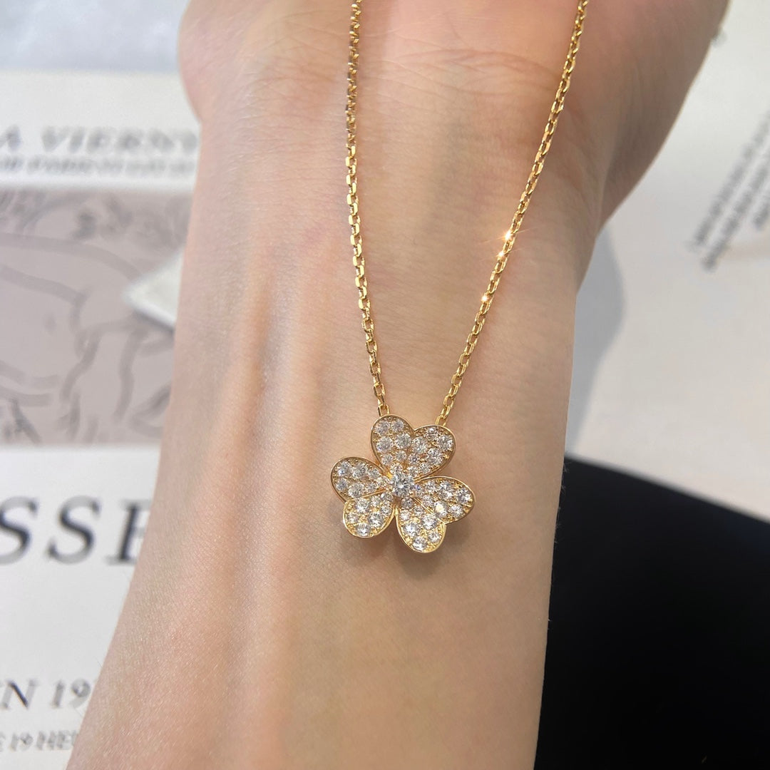[Marin-Jewelry]フラワーダイヤモンドネックレス