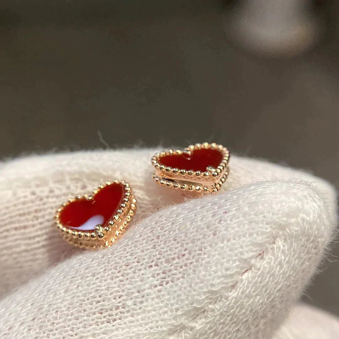 [Marin-Jewelry]HEART CARNELIAN STUD EARRINGS