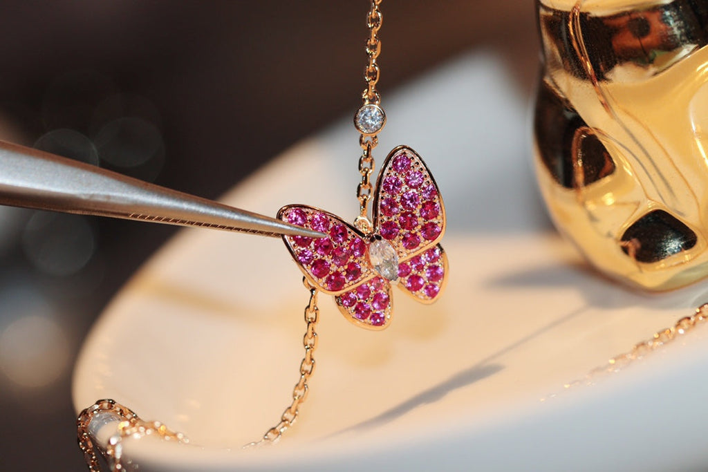 [Marin]COLLIER PAPILLON DIAMANT ROUGE OR ROSE