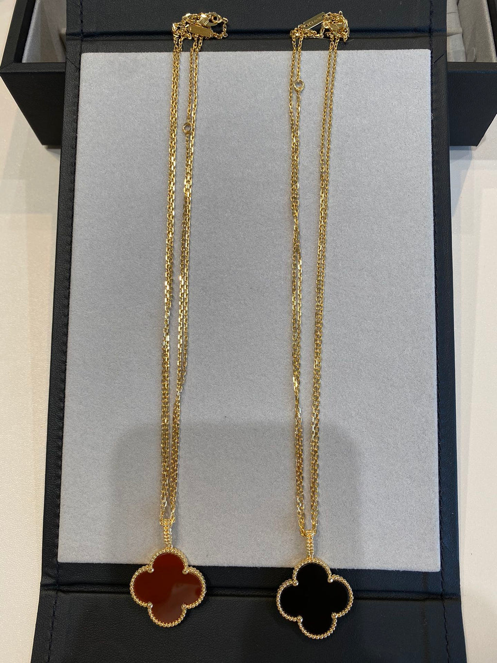[Marin]COLLIER TRÈFLE 25 MM PLAQUÉ OR CORNALINE