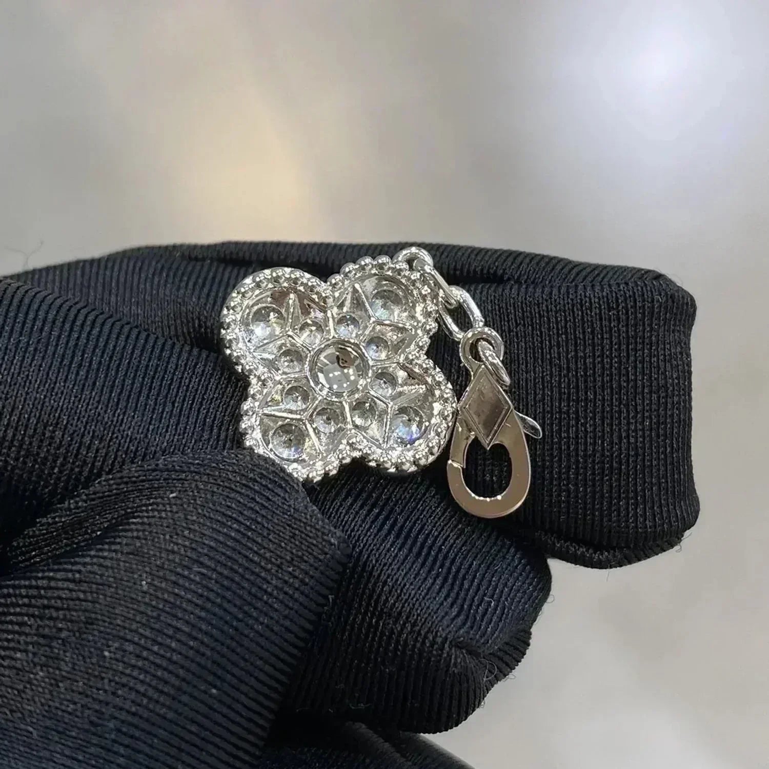 [⭐Shinejoy] CLOVER 5モチーフ フルダイヤモンド ブレスレットコレクション