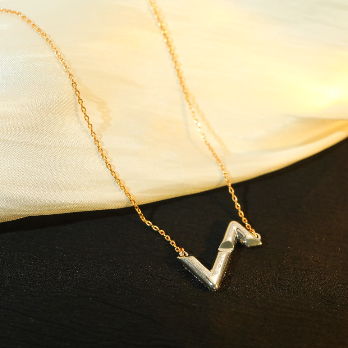 [Marin]COLLIER PENDENTIF VOLT DIAMANT ARGENT