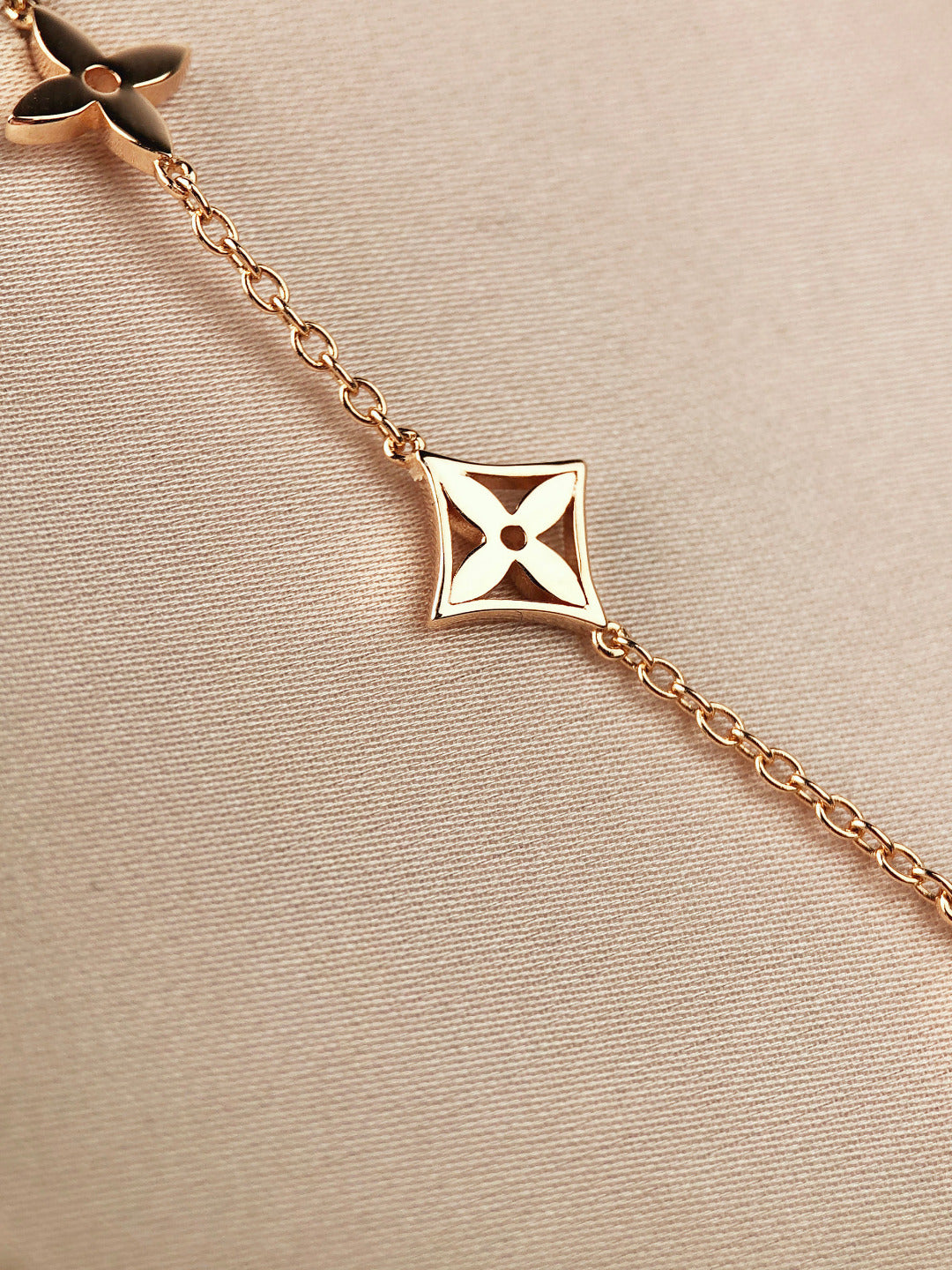 [Marin]BRACELET ÉTOILE ET SOLEIL 7 MOTIFS OR