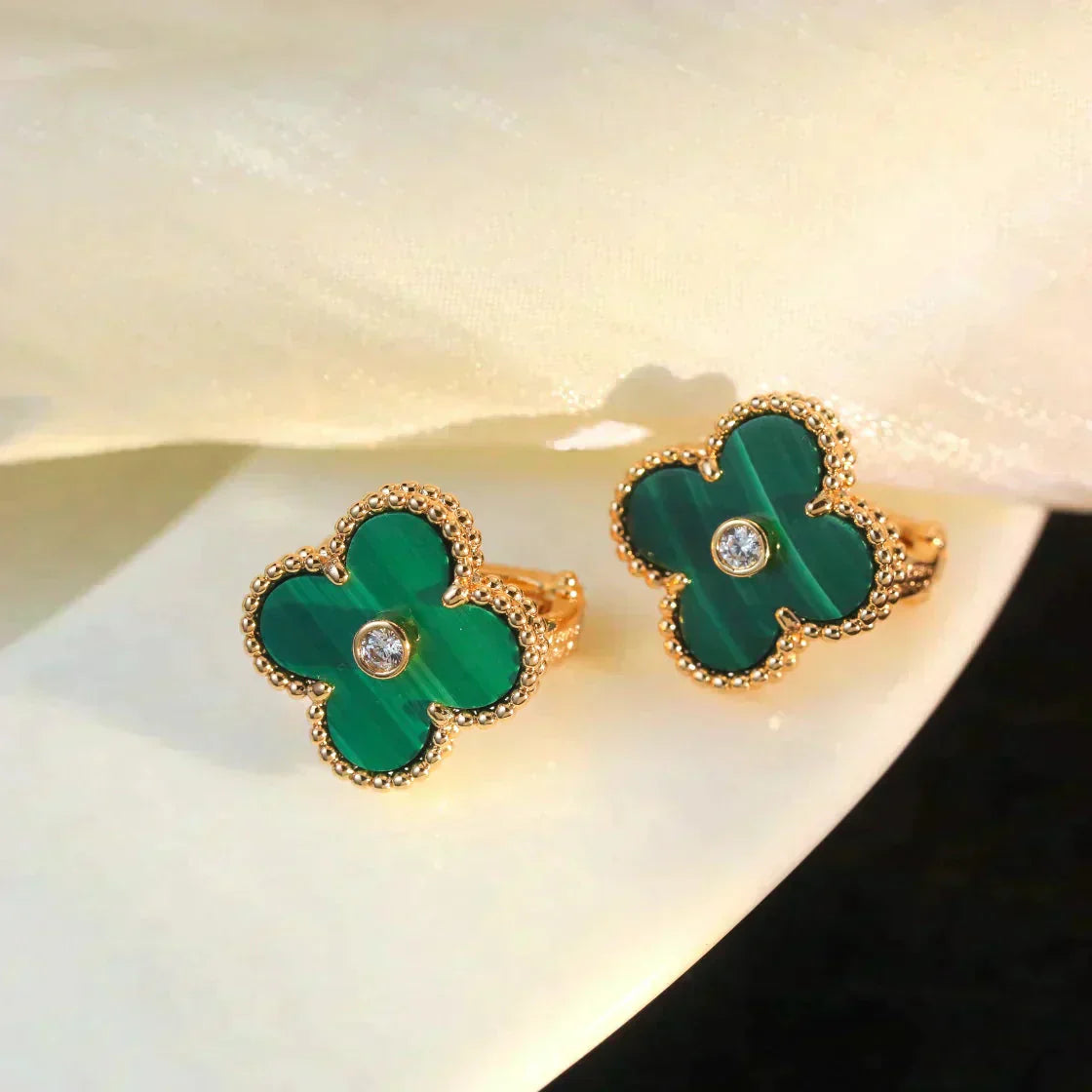 [Marin]CLOVER MEDIUM 1 MOTIFS MALACHITE DIAMOND EARRINGS