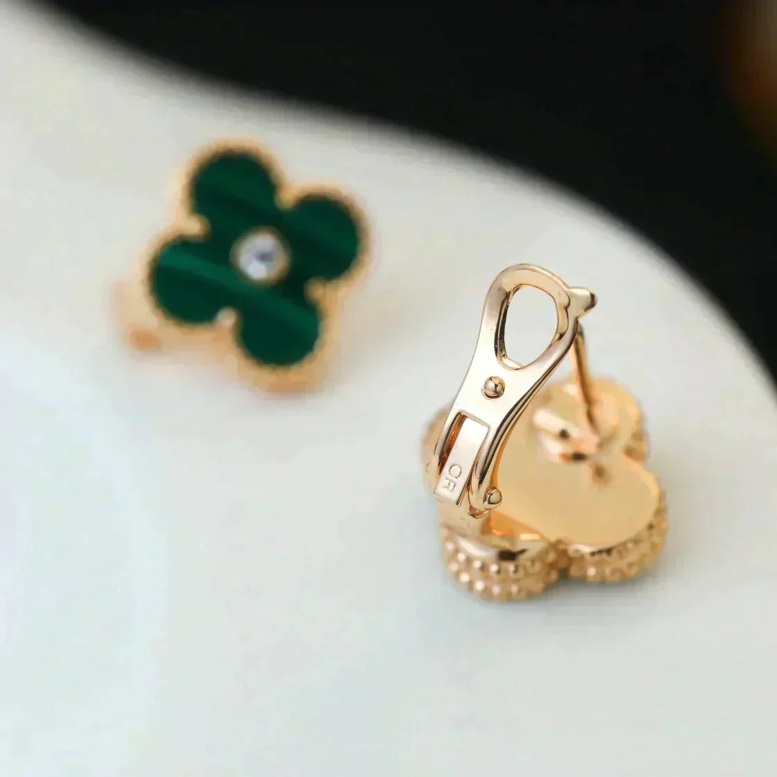 [Marin]CLOVER MEDIUM 1 MOTIFS MALACHITE DIAMOND EARRINGS