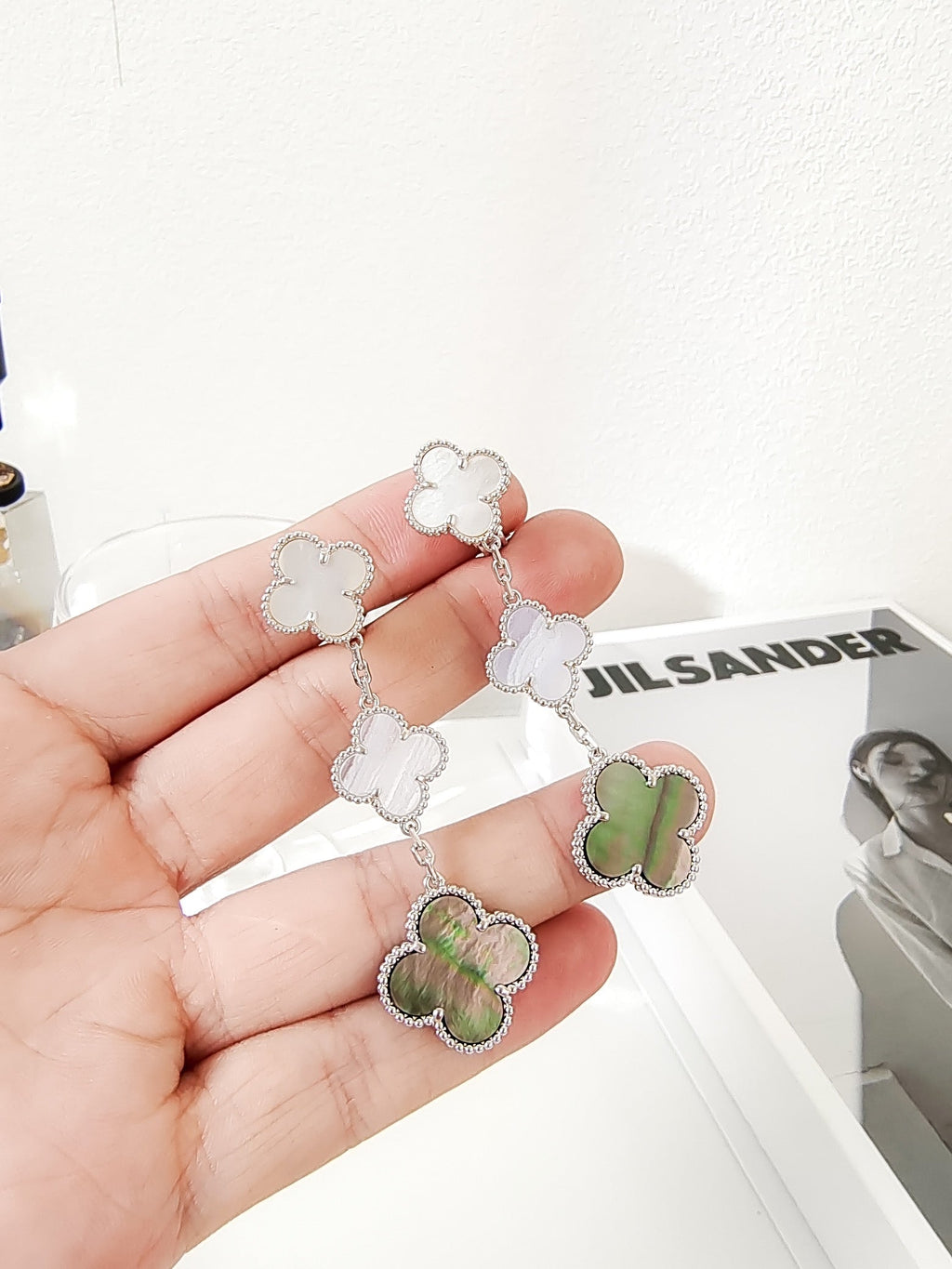 [Marin]BOUCLES D'OREILLES CLOVER 3 MOTIFS EN CHALCEDOINE ET NACRE FONCÉE EN ARGENT