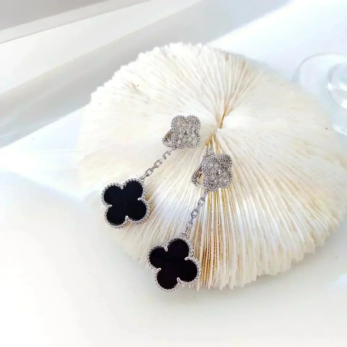 [Marin-Jewelry]CLOVER 2 MOTIFS  DIAMOND ONYX EARRINGS SILVER