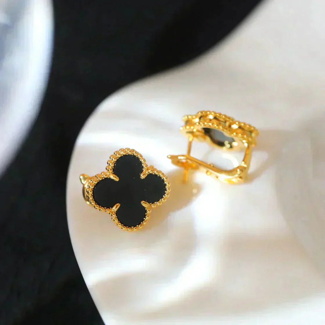 [Marin] CLOUS D'OREILLES ONYX CLOVER MEDIUM 1 MOTIFS