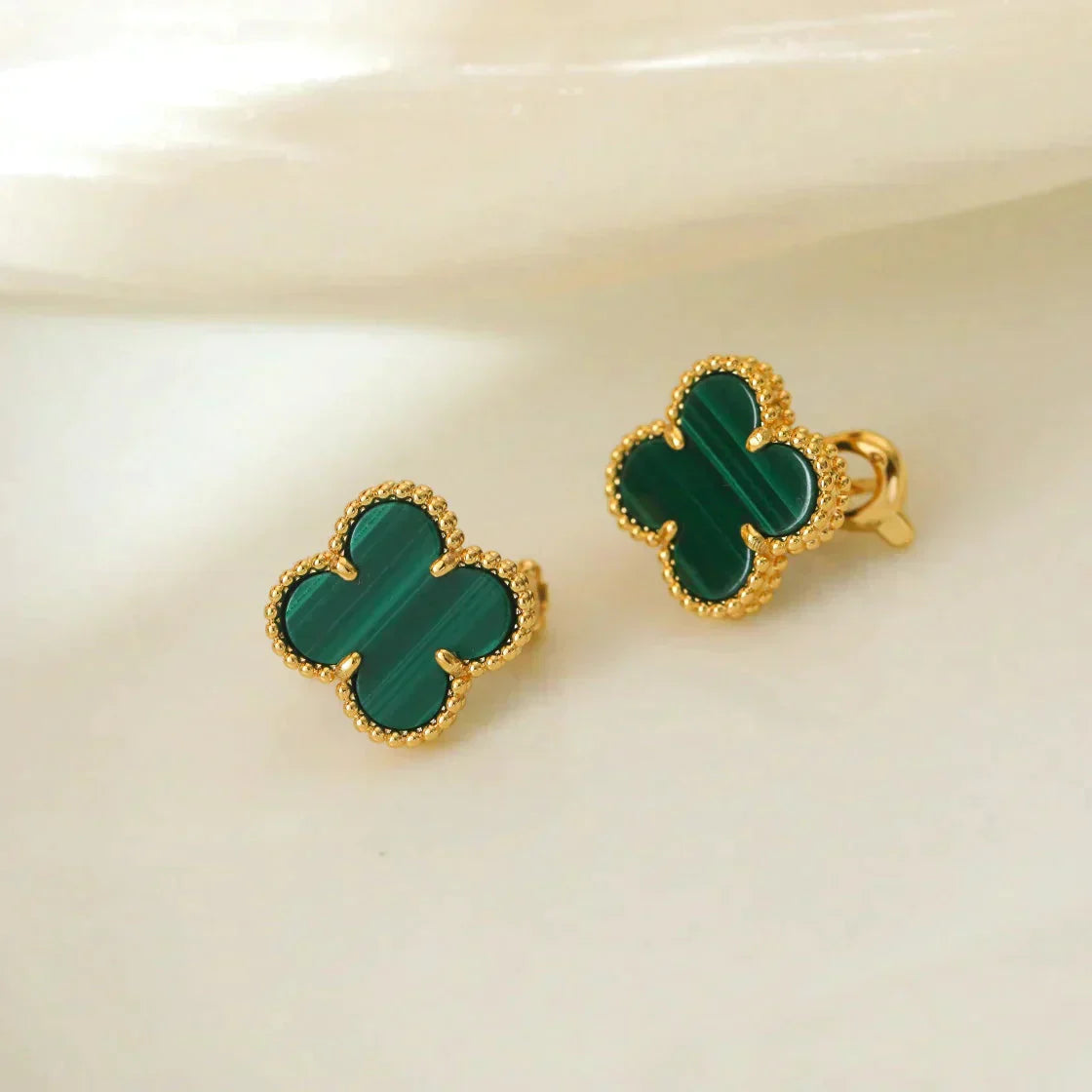 [Marin]CLOVER MEDIUM 1 MOTIFS MALACHITE  EARRINGS