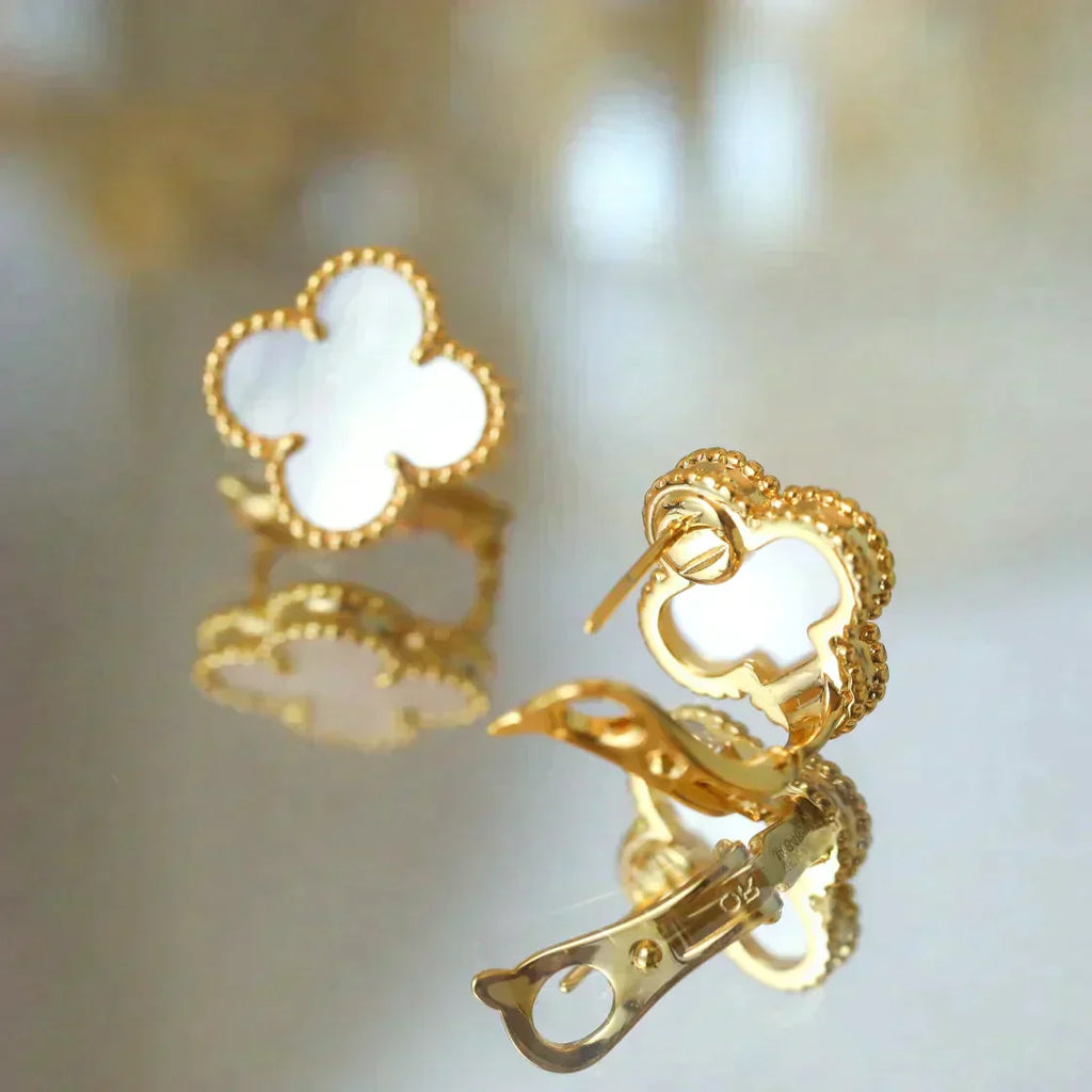 [Marin]CLOUS D'OREILLES CLOVER MEDIUM 1 MOTIF NACRE BLANCHE