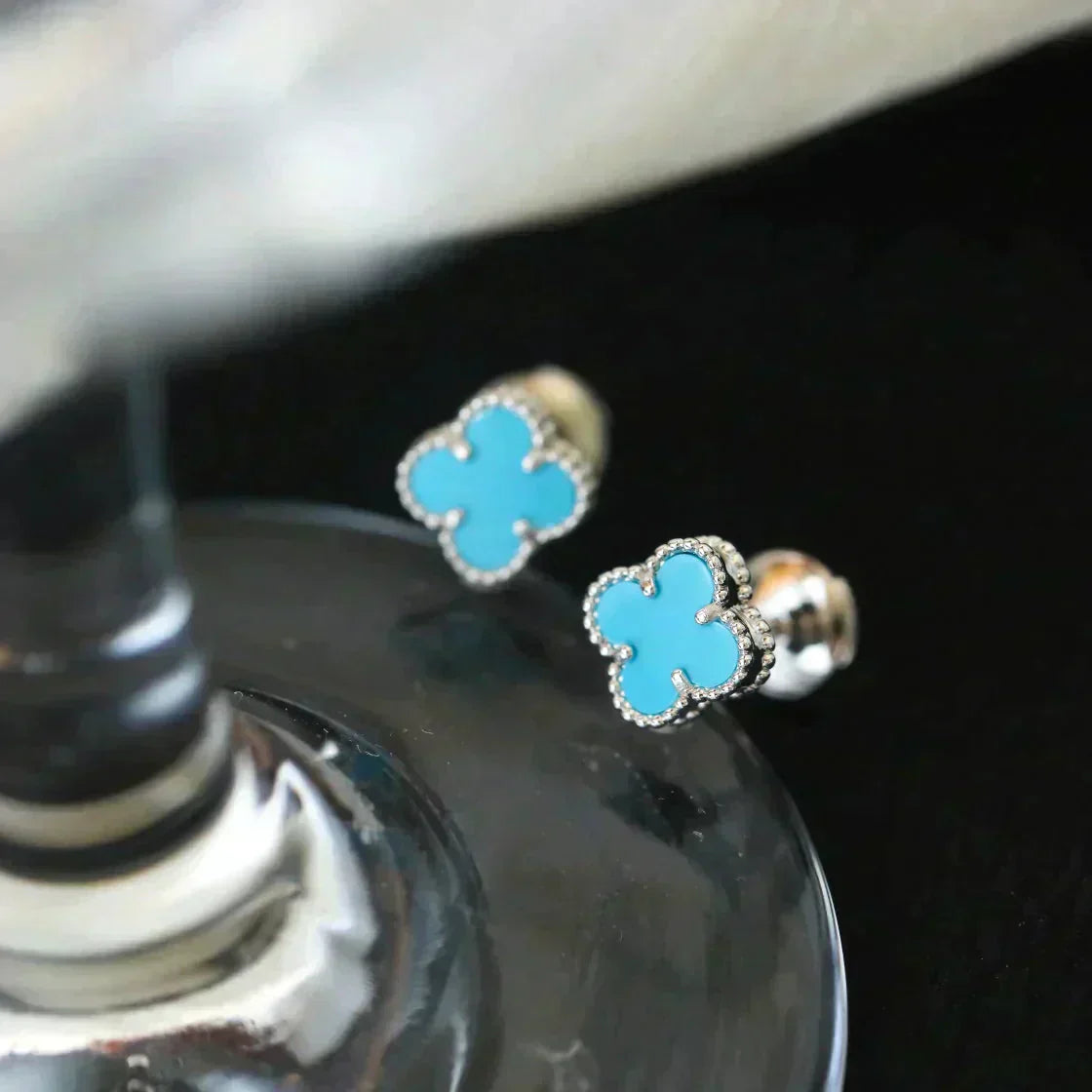 [Marin-Jewelry]CLOVER MINI 9.5MM ONYX STUD EARRINGS SILVER