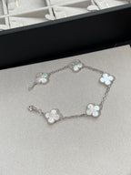 [⭐Shinejoy]CLOVER WHITE PEARL MOP 5 MOTIF BRACELET COLLECTION