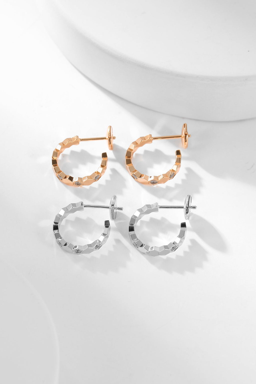 [Marin]BEE LOVE DIAMOND HOOP EARRINGS