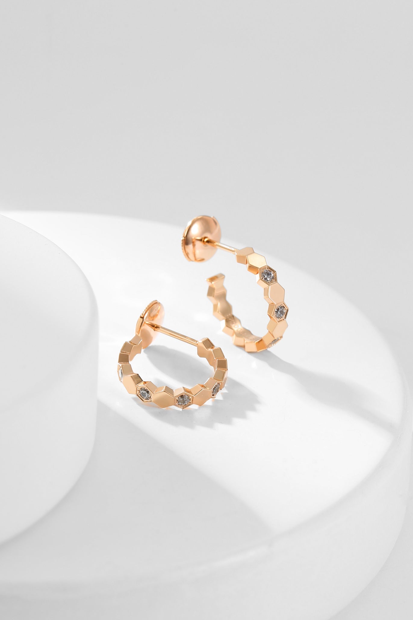 [Marin-Jewelry]BEE LOVE DIAMOND HOOP EARRINGS