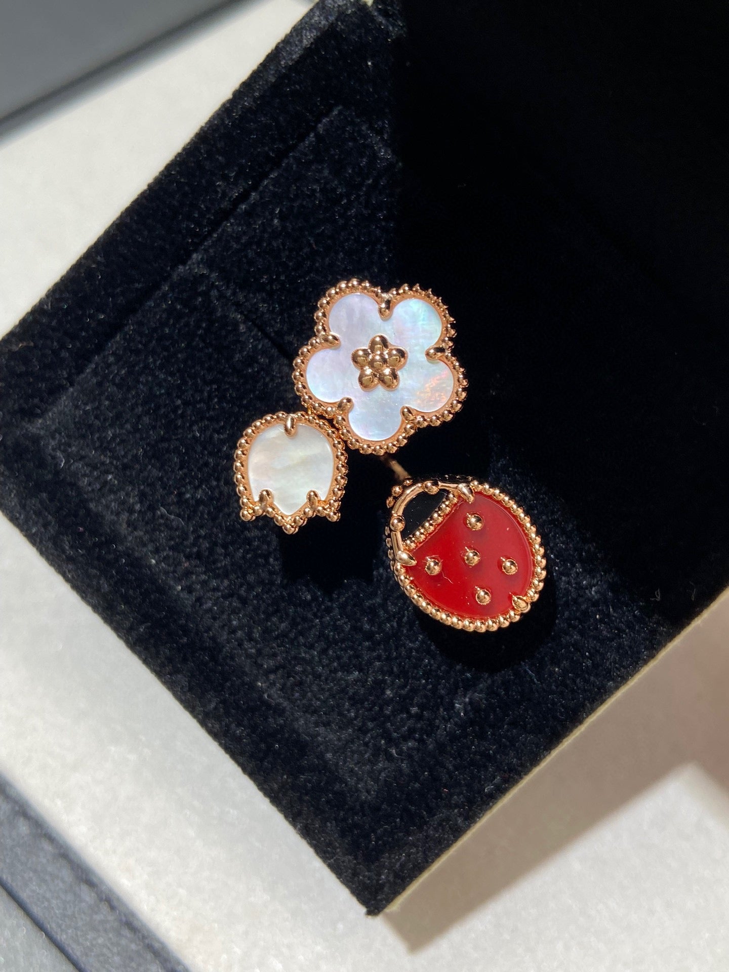 [Marin]LUCKY 3 MOTIF ROSE GOLD RING