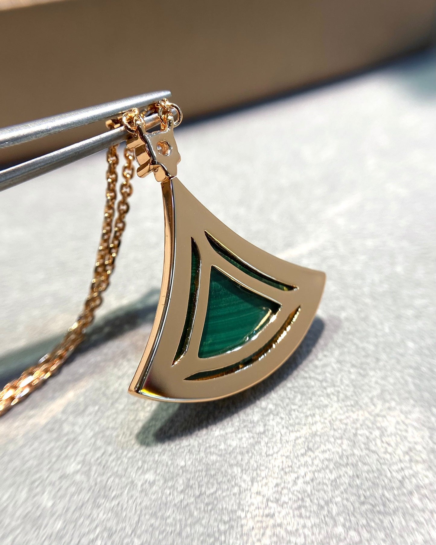 [Marin]DREAM MALACHITE DIAMOND PAVED PINK GOLD NECKLACE