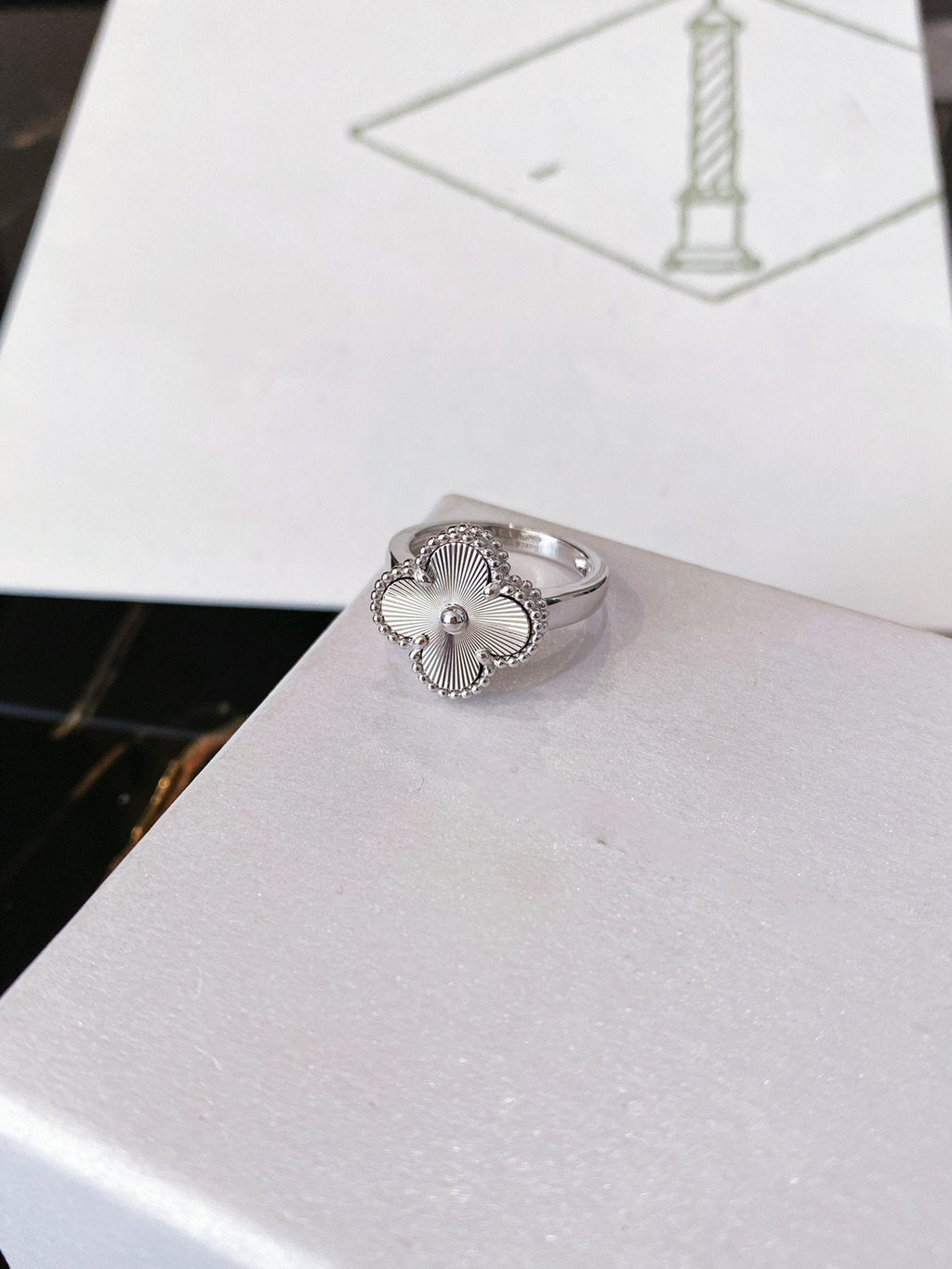 [Marin]CLOVER SILVER RING