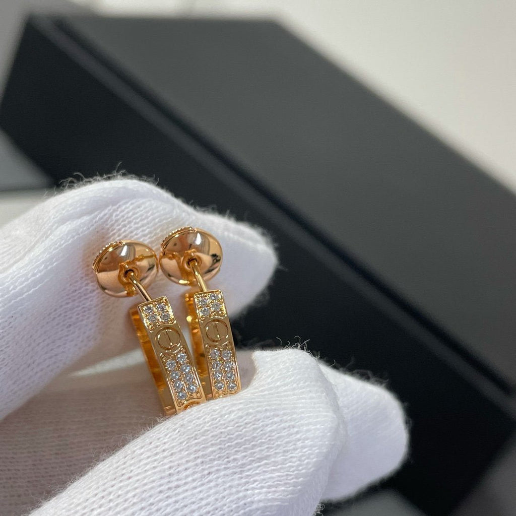 [Marin]LOVE DIAMOND PINK GOLD HOOP EARRINGS