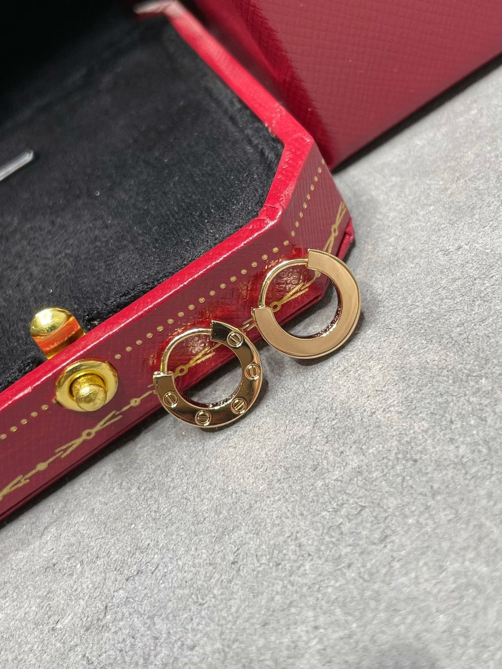 [マリン]LOVE ミニピアス