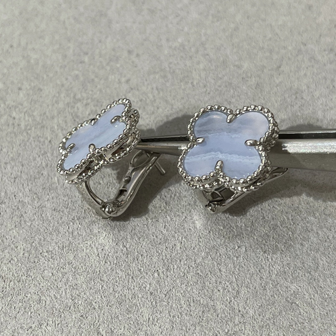 [Marin-Jewelry]CLOVER CHALCEDONY SILVER STUD EARRINGS