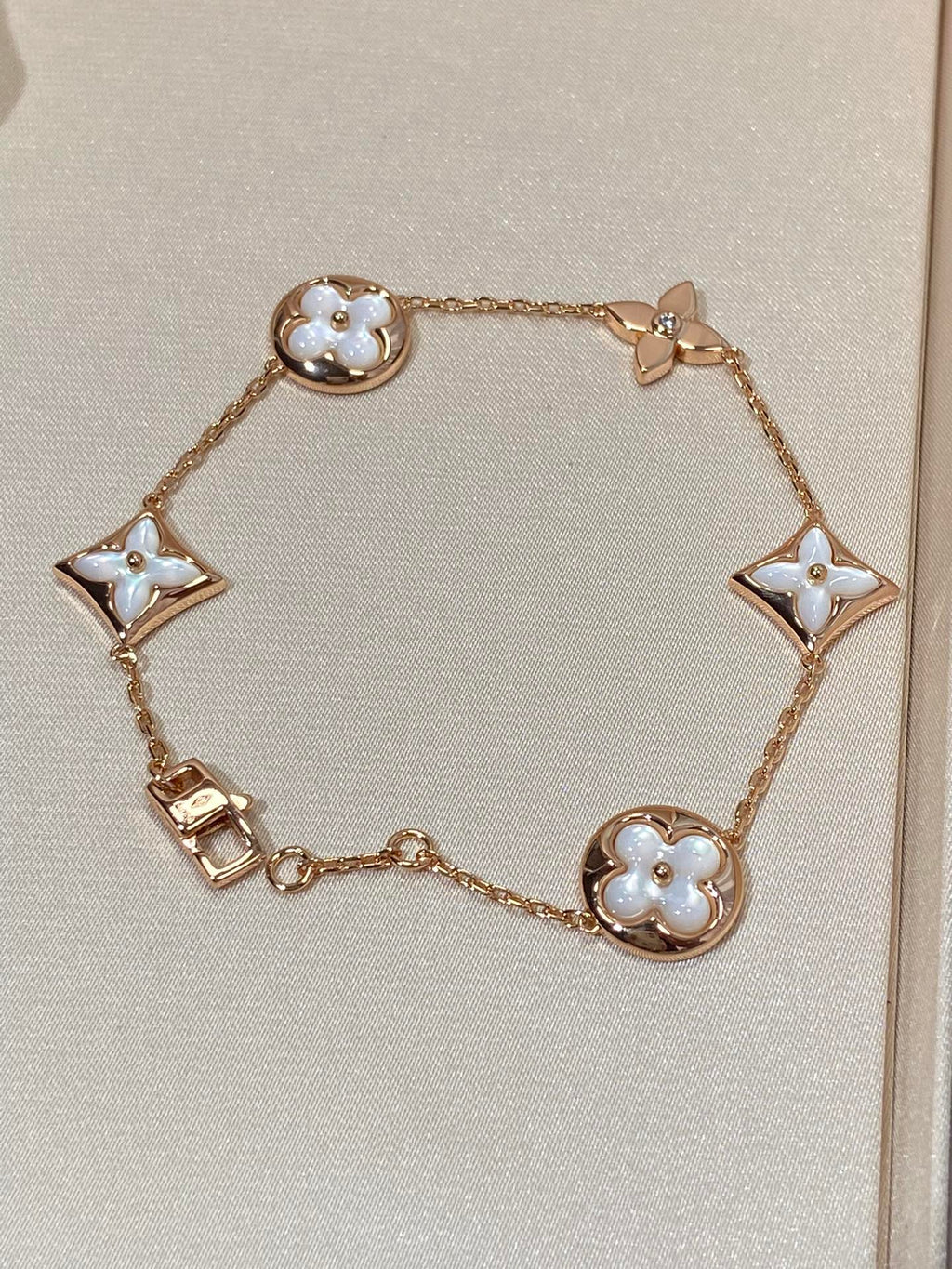 [Marin]STAR AND SUN 5 MOTIF MOP PINK GOLD BRACELET