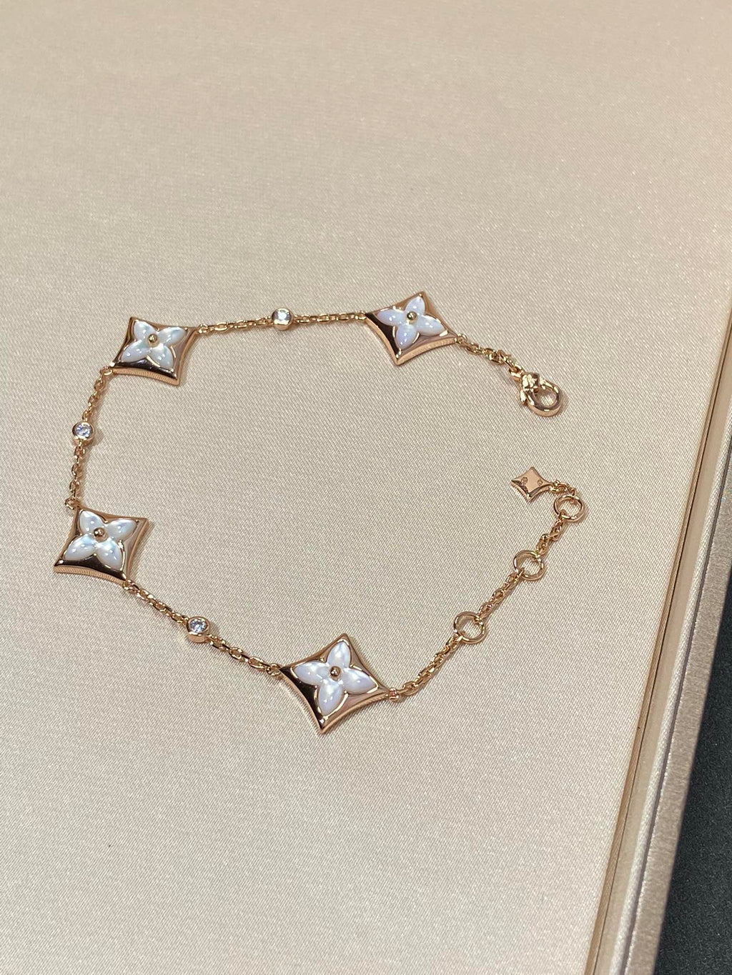 [Marin]STAR 4 MOTIF MOP DIAMOND PINK GOLD BRACELET