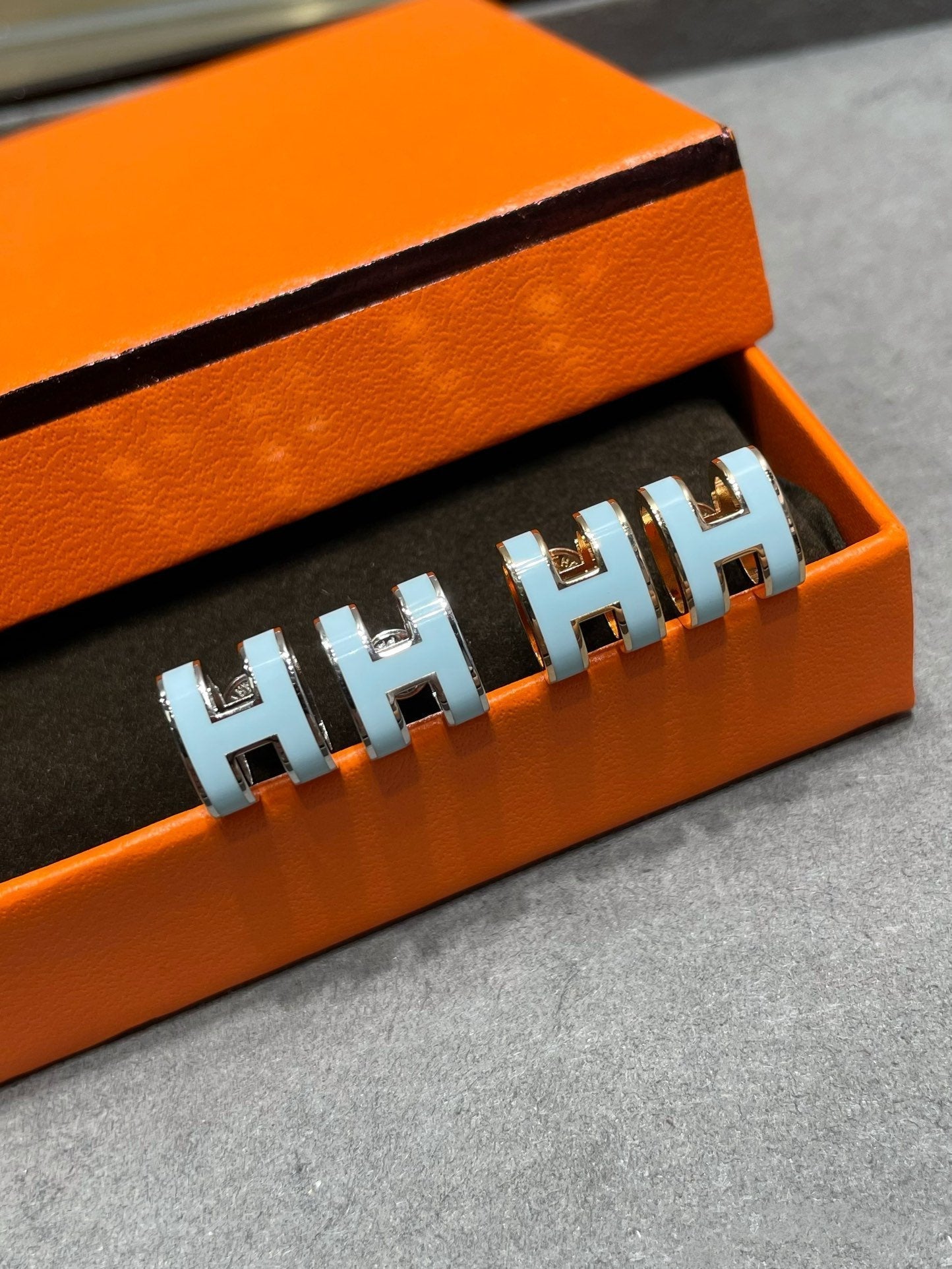 [Marin]POP H スカイブルー スタッズピアス