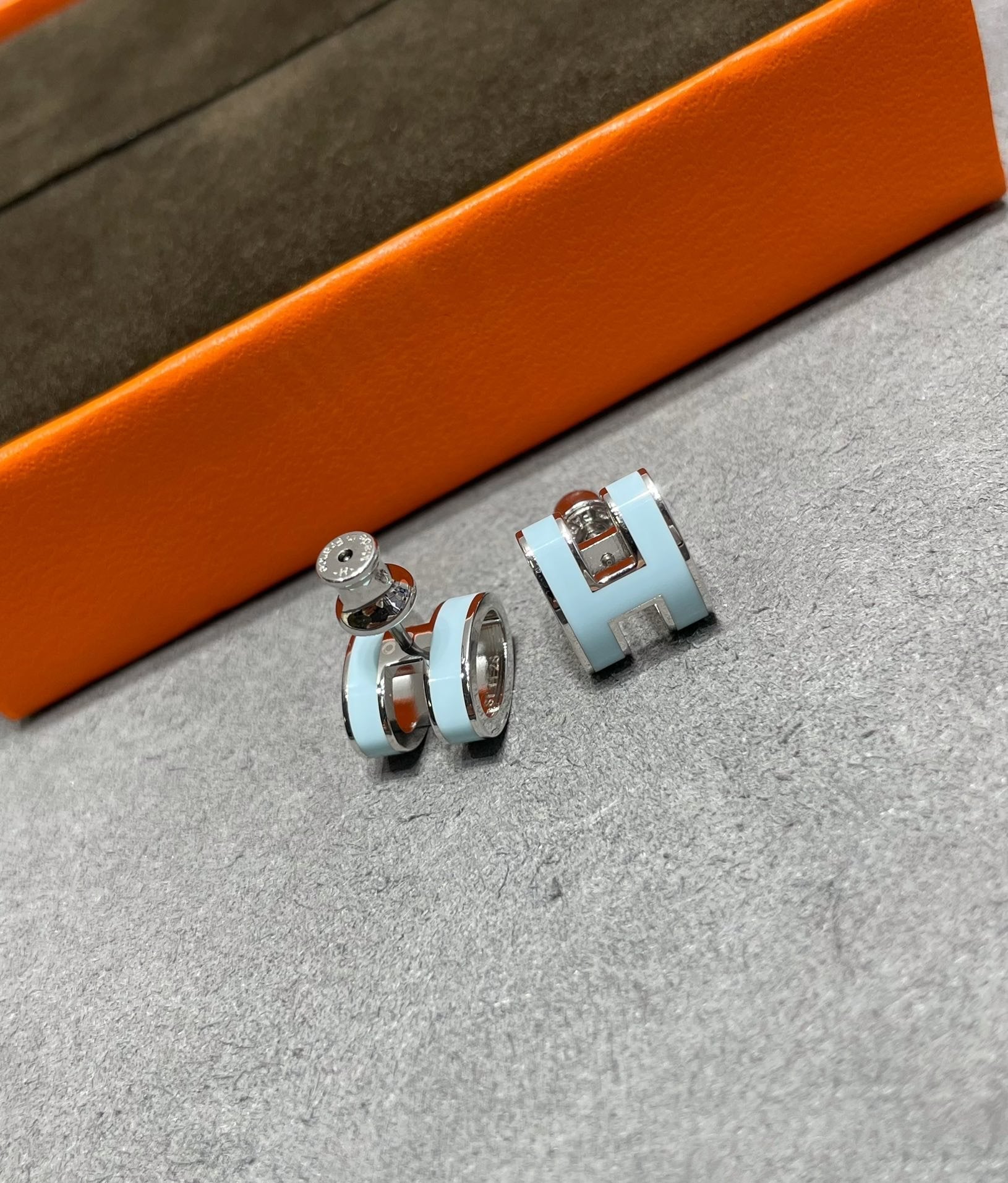[Marin]POP H スカイブルー スタッズピアス