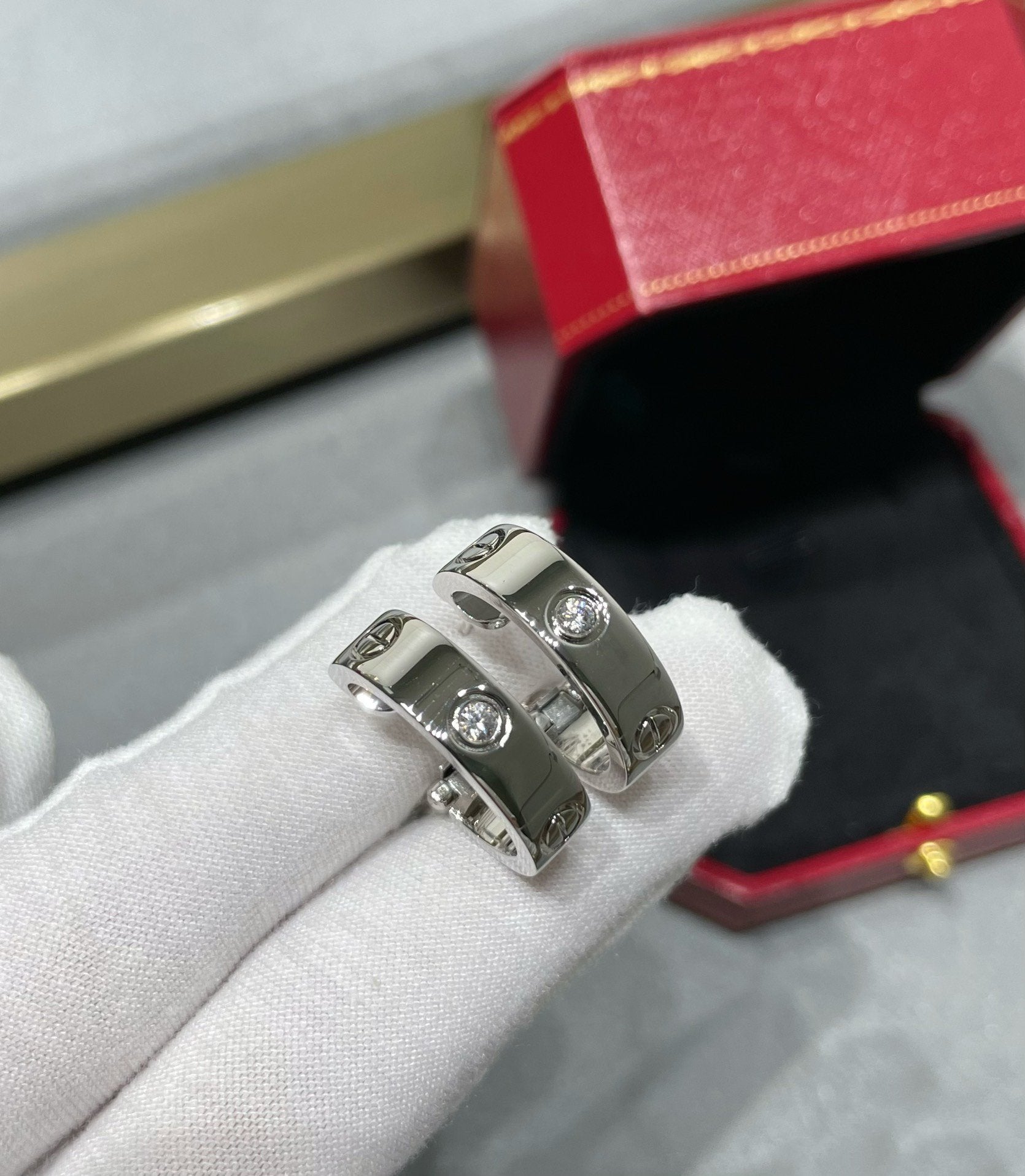 [Marin]LOVE 5.5MM 1 ダイヤモンド イヤリング