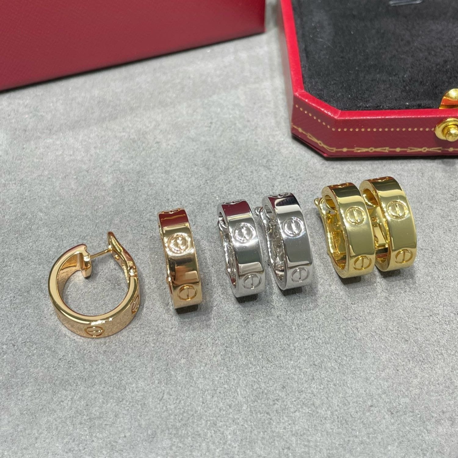 [Marin]LOVE 5.5MM ピアス