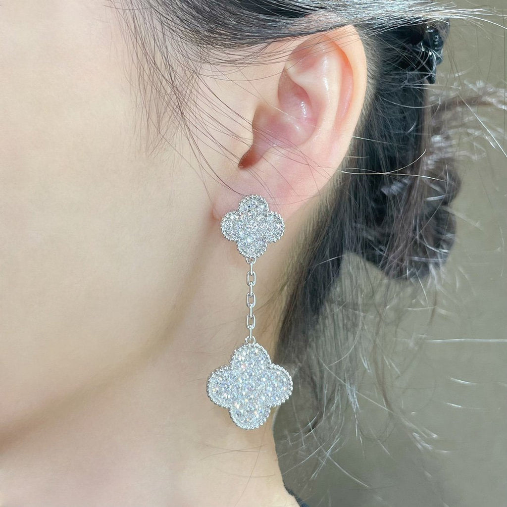 [Marin]CLOVER 2 MOTIFS DIAMOND PAVED SILVER EARRINGS
