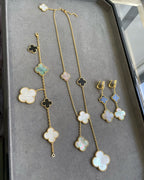 [Marin]CLOVER 3 MOTIF MOP ONYX DARK MOP PINK GOLD EARRINGS