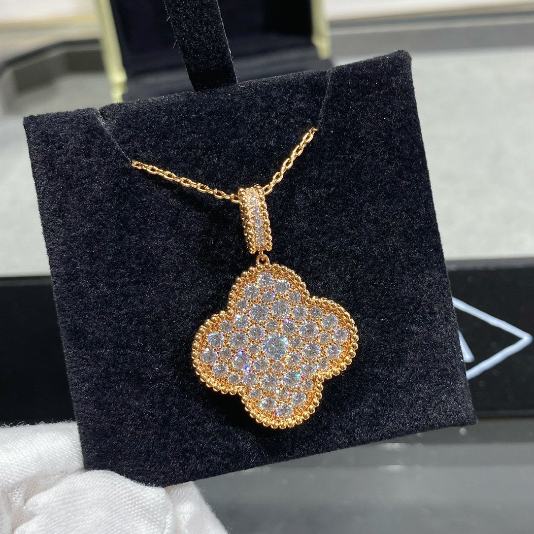 [Marin-Jewelry]CLOVER 25MM LARGE PEDANT DIAMOND PAVED LONG NECKLACE