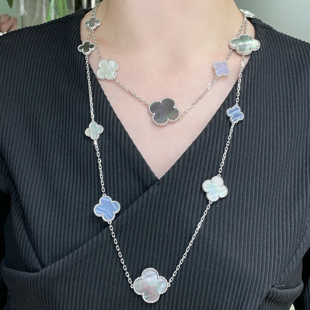 [Marin]CLOVER 16 MOTIF CHALCEDONY MOP SILVER NECKLACE